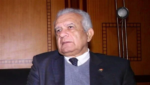 من هو الدكتور حازم حسني ويكيبيديا